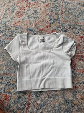Ribbed Scoop Neck Crop Top - White